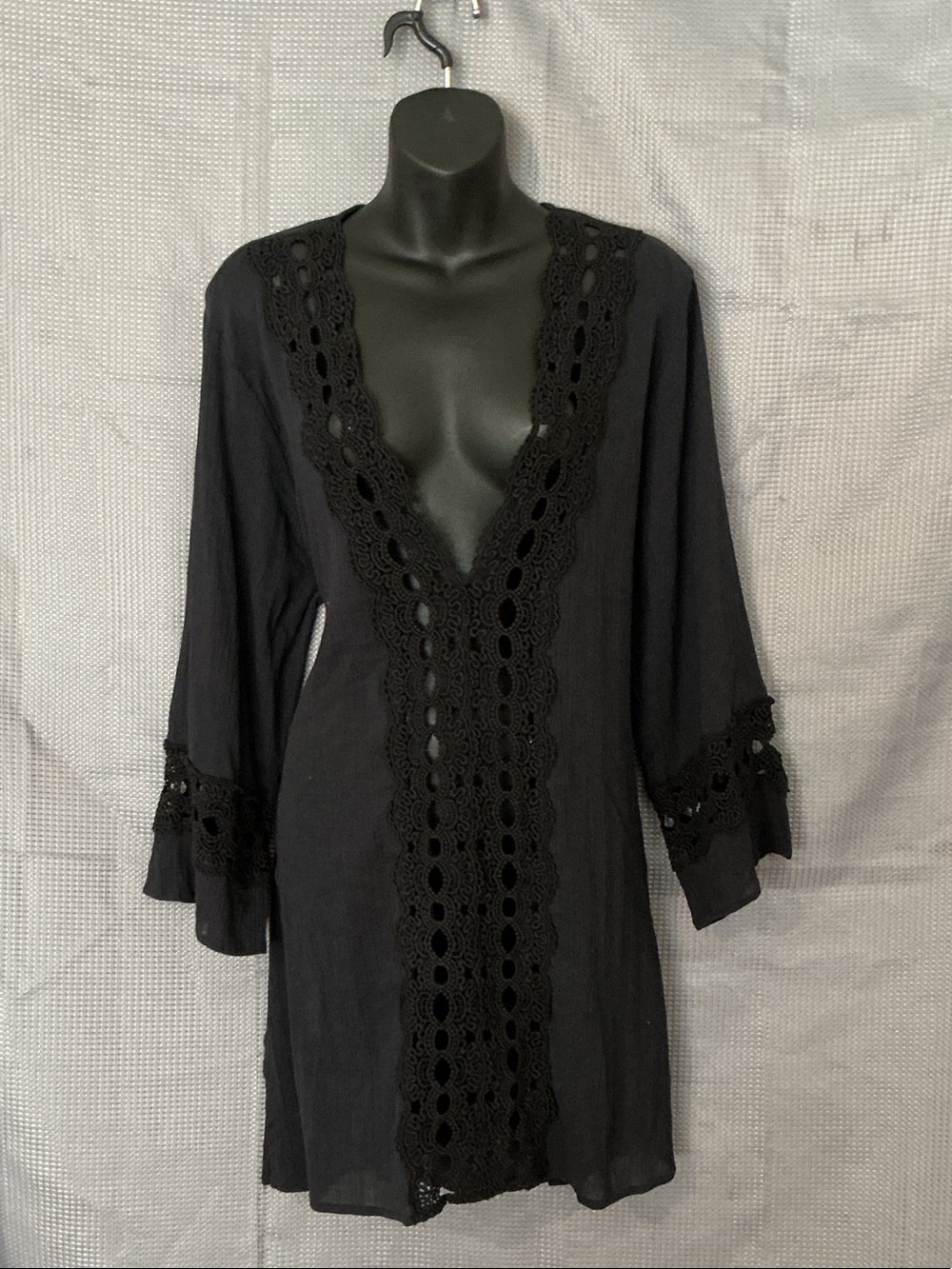 La Blanca Black Crochet-Trim Plunge Tunic Cover-Up